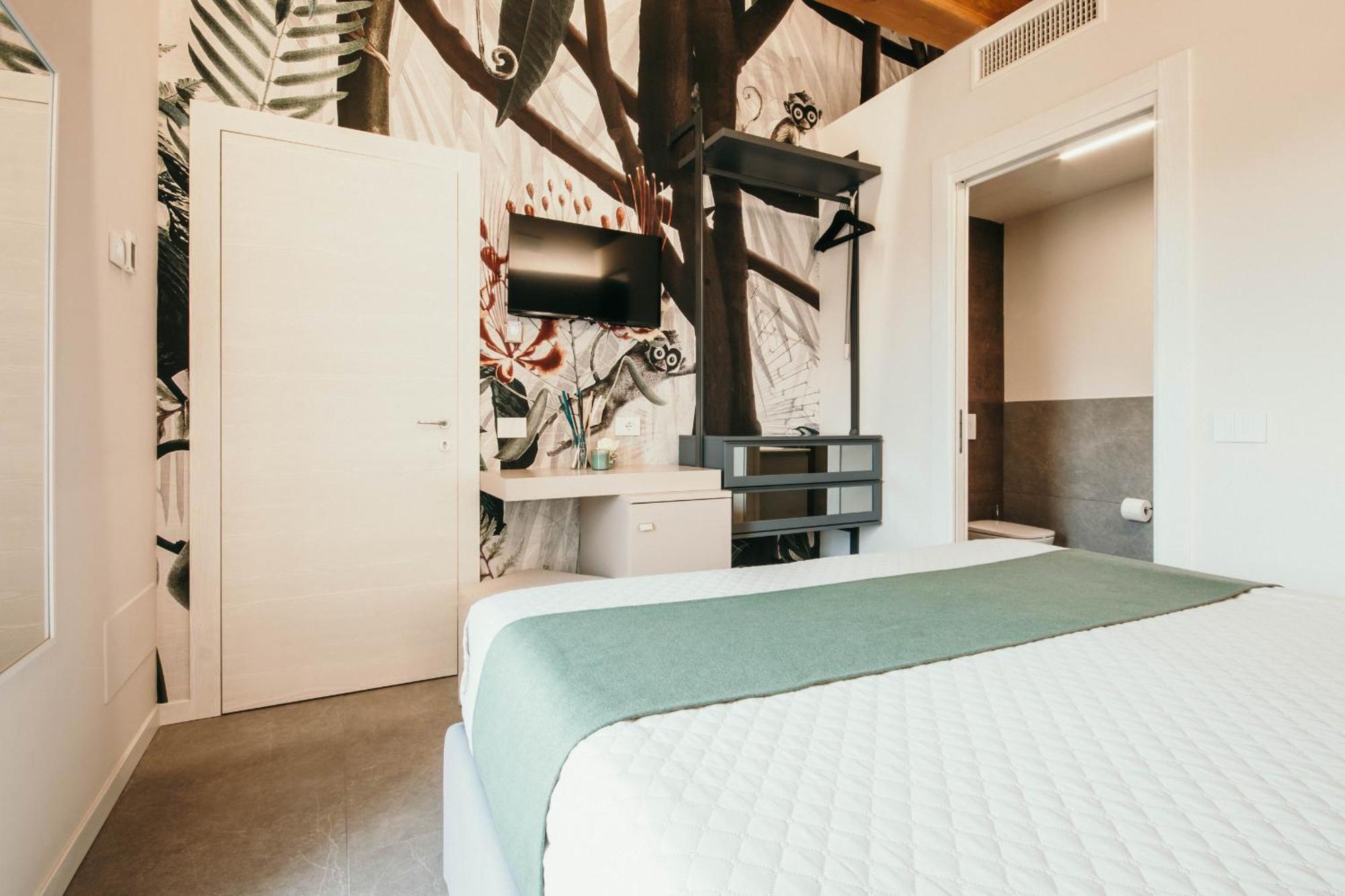 Gio Leo Guest House Lesa Room photo