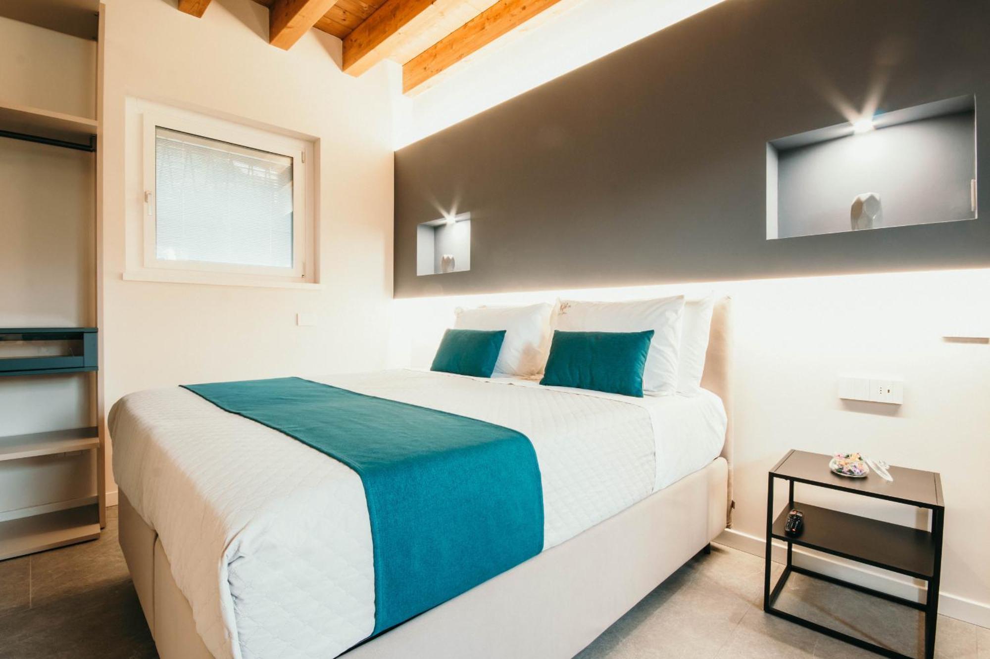Gio Leo Guest House Lesa Room photo